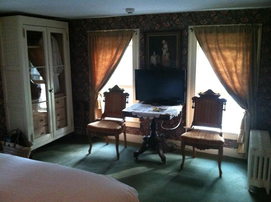 Bushnell House Уестбрук Стая снимка